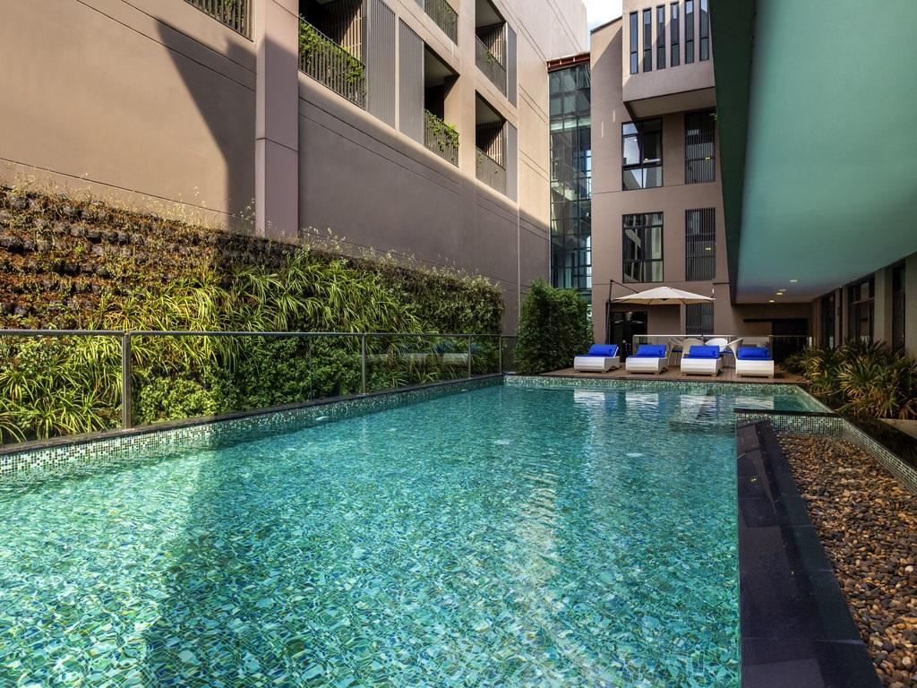 Metropolis Suites Bangkok, Tapestry Collection By Hilton Екстериор снимка