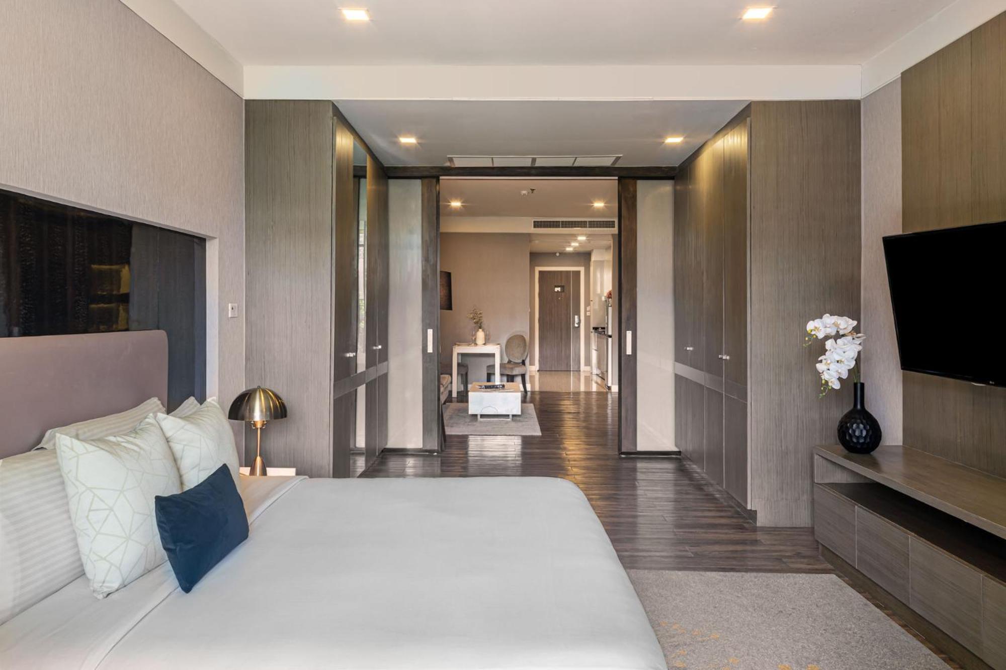 Metropolis Suites Bangkok, Tapestry Collection By Hilton Екстериор снимка