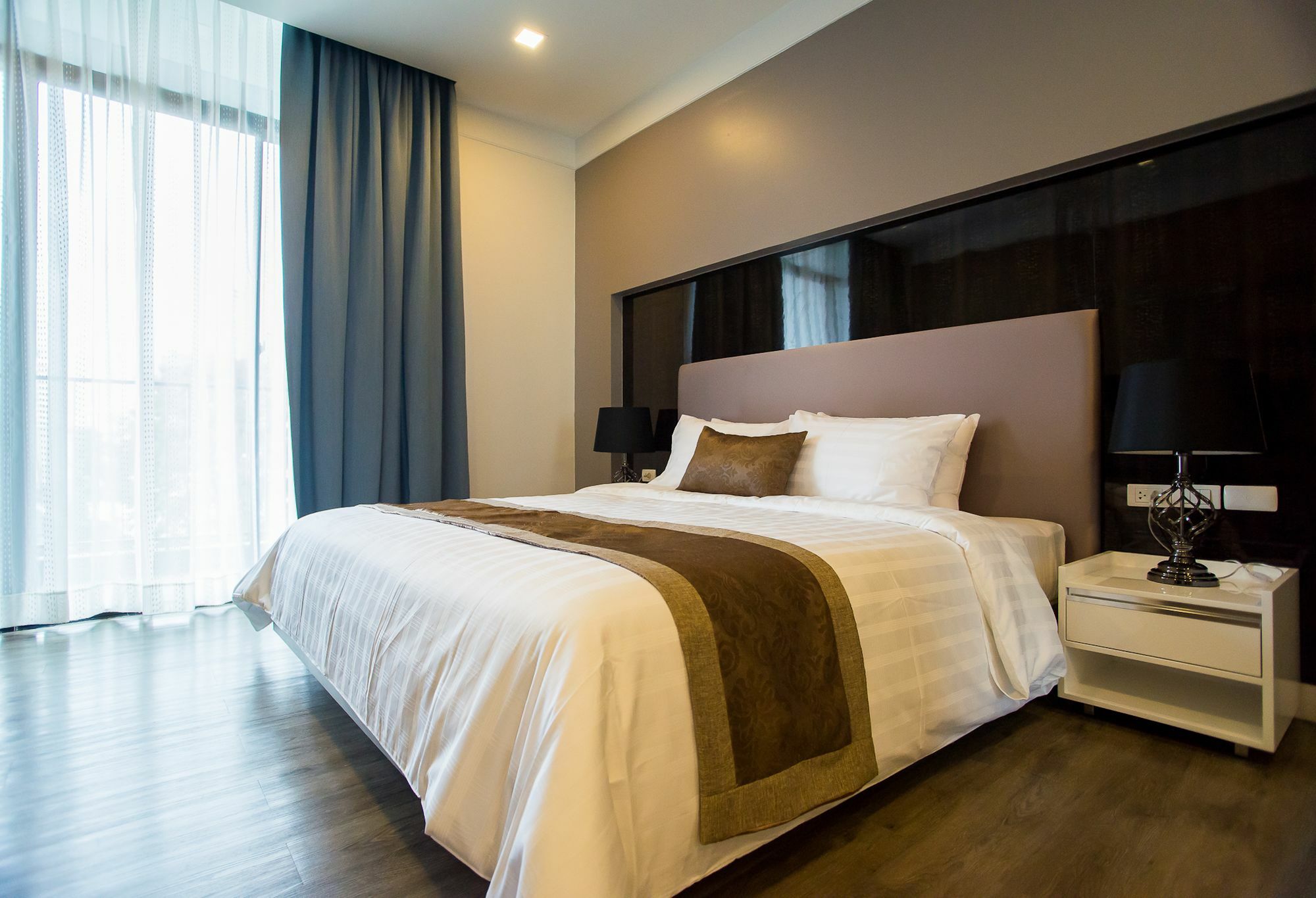 Metropolis Suites Bangkok, Tapestry Collection By Hilton Екстериор снимка