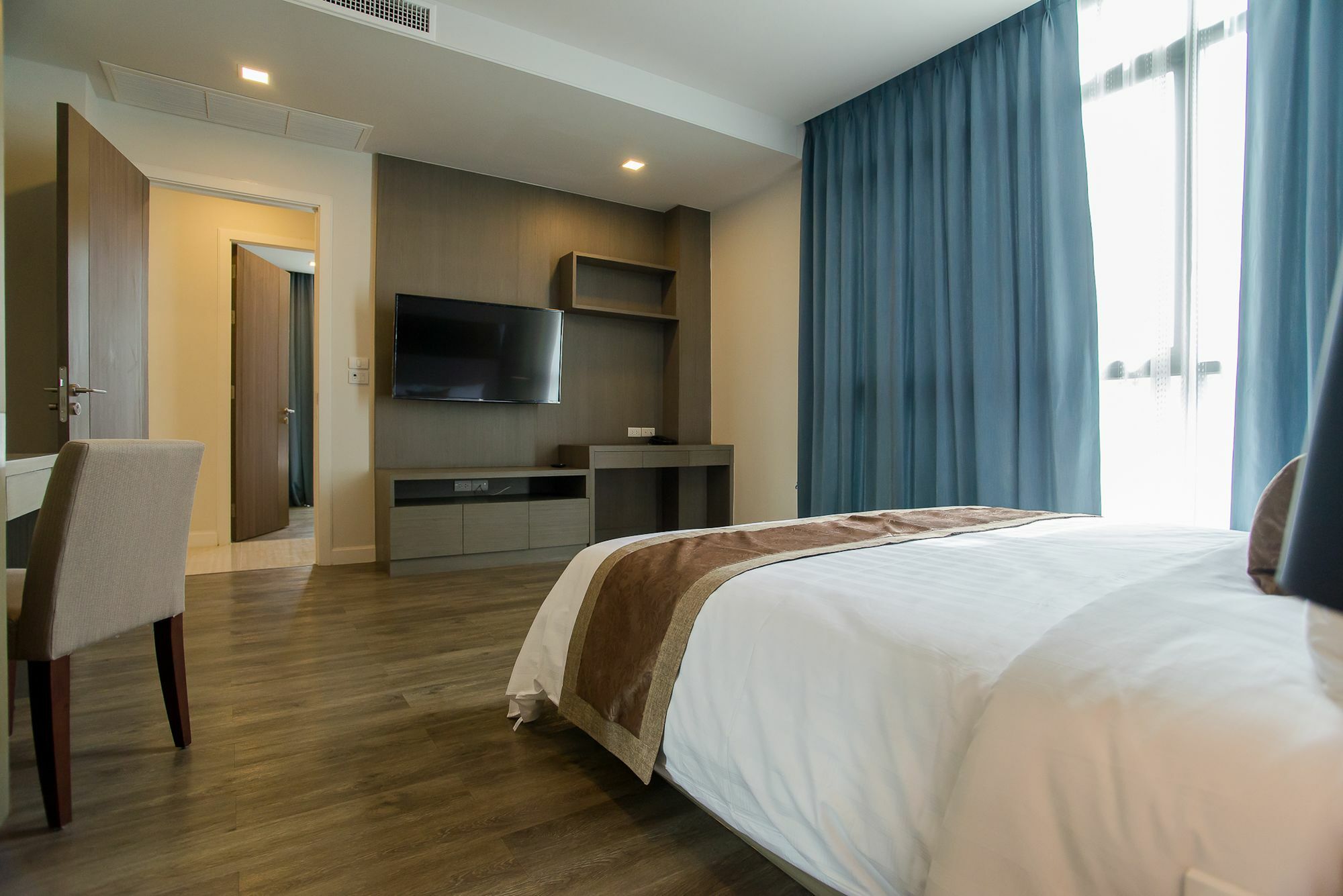 Metropolis Suites Bangkok, Tapestry Collection By Hilton Екстериор снимка